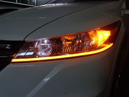 ストリーム　ＮＥＷアウディ風ＬＥＤ２色タイプ取付　オレンジ