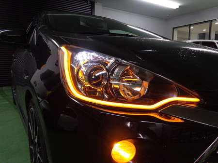 トヨタＡＱＵＡ　新潟県　ＮＥＷアウディ風ＬＥＤ２色タイプ　オレンジ