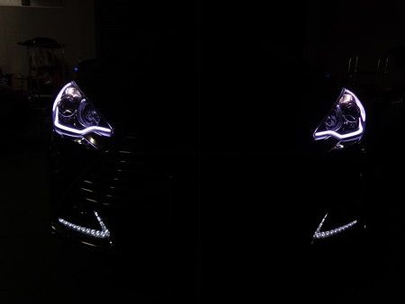 トヨタＡＱＵＡ　新潟県　ＮＥＷアウディ風ＬＥＤ２色タイプ　ホワイト