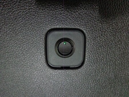 レヴォーグ　茨城県　エンブレムＬＥＤ取付　スイッチ取付500