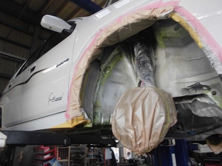 スズキＫｅｉワークス　下廻り塗装　タイヤハウス内　養生500