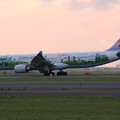 Photos: A330-300 B-18355 LH side