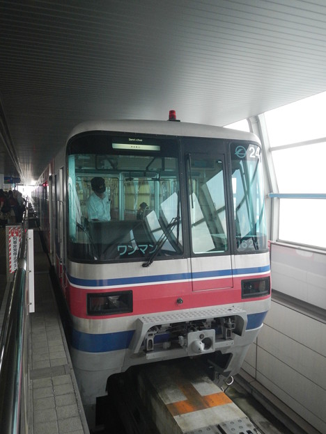 Osaka Monorail / 大阪高速鉄道