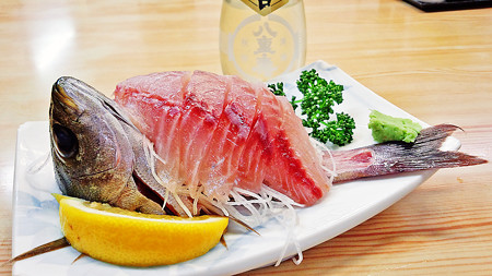 イサキ( 刺身 ) やまだや