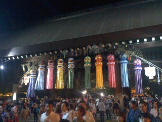 夜の神門(7月16日、靖国神社)