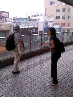 ありがたい応援(7月24日、大船駅)