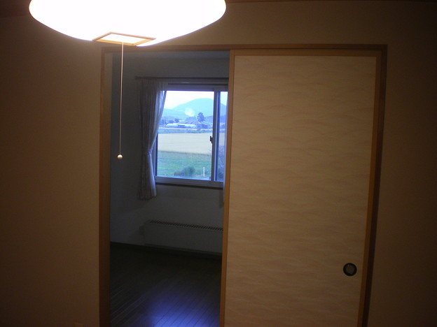 2608 ２階和室　天井照明(3)