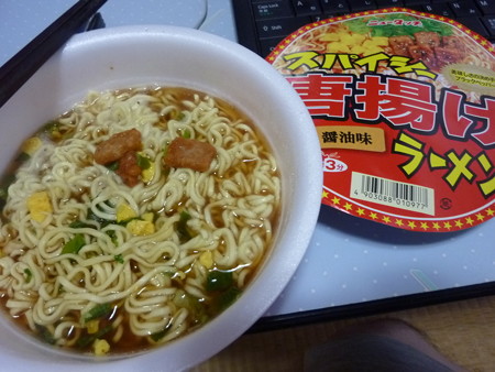 ニュータッチスパイシー唐揚げラーメン