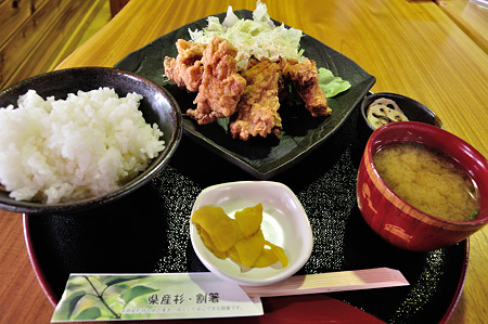 奥伊勢七保どりから揚げ定食(道の駅・奥伊勢木つつ木館【三重】)