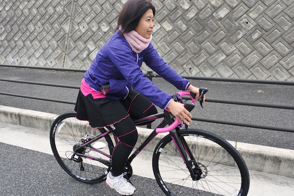 まだ慣れていない家内にギア変速の操作を教えながら進む まだ慣れていない家内にギア変速の操作を教えながら進む