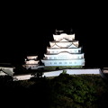 闇に浮ぶ姫路城