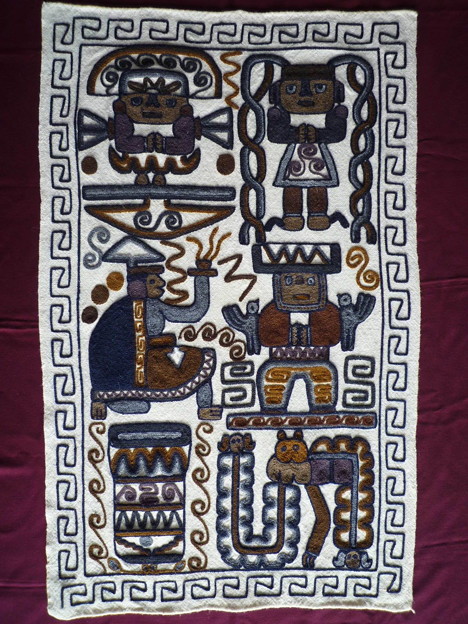 チチカカ湖ウロス島の刺繍 Uros Island&#039;s embroidery in Peru